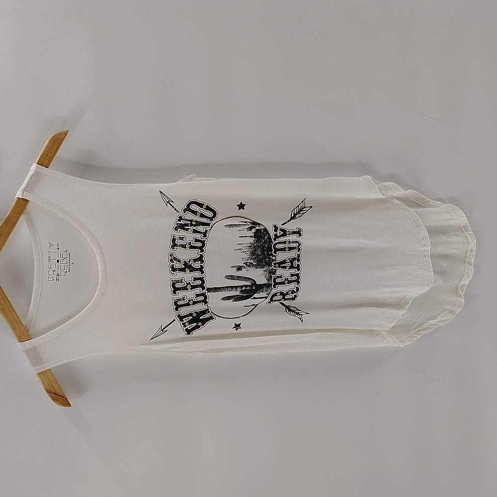 Pretty Rebel Boho Weekend Ready White Graphic Sleeveless Tee Small